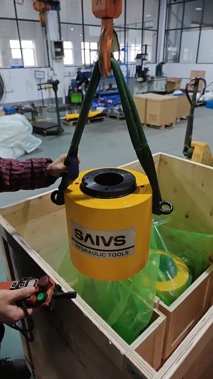 Low-Profile-Lock-Nut-Hydraulic-Cylinders-4.webp